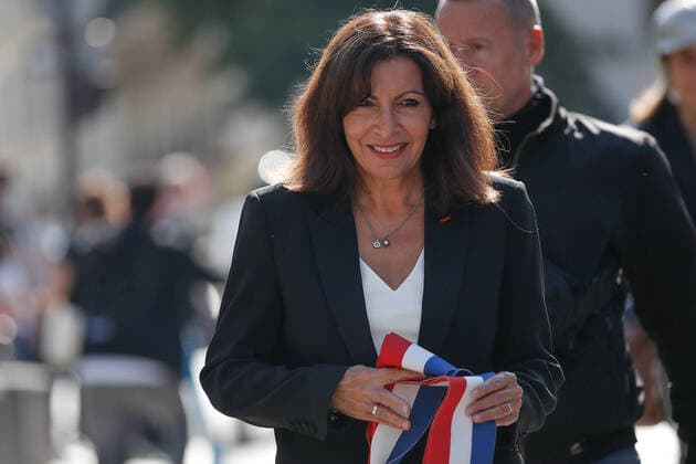 Anne Hidalgo, Maire de Paris, arrive a l inauguration de la Place Juliette Greco. NEWS : Inauguration de la place Juliette Greco - 23 09 2021 AurelienMorissard Panoramic 