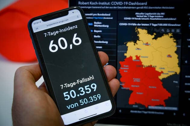 Coronavirus in Deutschland - Covid-19-Dashboard des Robert Koch-Institut 25.09.2021: Robert Koch-Institut: 7-Tage-Inzidenz 60,6. 7-Tage-Fallzahl 50.359. COVID-19-Fälle 4.188.604. Zugang um 7.211 gegenüber dem Vortag. COVID-19-Todesfälle 93.365. Zugang um 62 gegenüber dem Vortag.