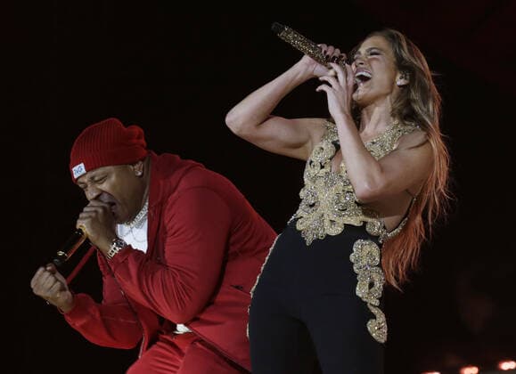 Ja Rule and Jennifer Lopez perform at Global Citizen Live in New York City on Saturday, September 25, 2021. Global Citizen Live is a 24-hour global event starting on September 25 to unite the world to defend the planet and defeat poverty.  NYP20210925184 JOHNxANGELILLO