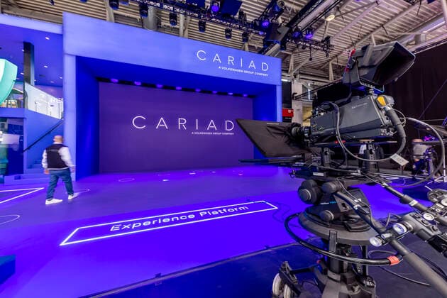 Cariad SE (Eigenschreibweise CARIAD) ist eine Automotive-Software-Tochter im Volkswagen-Konzern. Der Konzern bündelt in ihr seine Software-Entwicklung, einschließlich der Arbeit an einer einheitlichen Software-Plattform für alle Pkw-Marken des Volkswagen-Konzerns, dem vw.os und der Volkswagen Automotive Cloud. IAA MOBILITY in München. DEU, Deutschland, Bayern, München, Munich.06.09.2021.