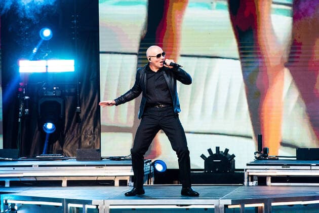 Pitbull performs during the Pitbull: I Feel Good Tour at Shoreline Amphitheatre on September 26, 2021 in Mountain View, California. Copyright: ximageSPACE MediaPunchx