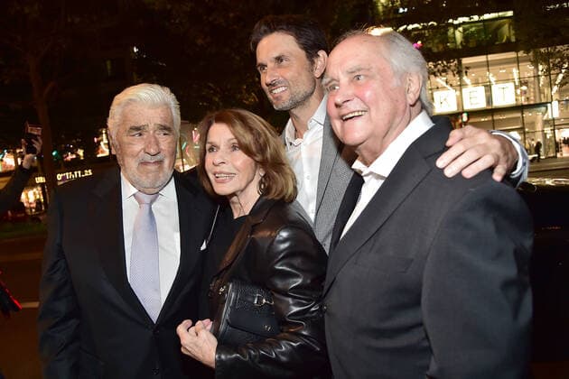 Ernst Lubitsch Preis Verleihung in Berlin ERNST-LUBITSCH-PREIS 2021 Mario Adorf, Senta Berger, Simon Verhoeven und Dr. Michael Verhoeven Verleihung des ERNST-LUBITSCH-PREIS 2021 in der ASTOR FilmLounge an Simon Verhoeven am 28.09.2021