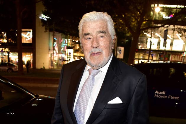 Ernst Lubitsch Preis Verleihung in Berlin ERNST-LUBITSCH-PREIS 2021 Mario Adorf Verleihung des ERNST-LUBITSCH-PREIS 2021 in der ASTOR FilmLounge an Simon Verhoeven am 28.09.2021