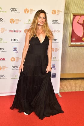 Ernst Lubitsch Preis Verleihung in Berlin ERNST-LUBITSCH-PREIS 2021 ALexandra Kamp Verleihung des ERNST-LUBITSCH-PREIS 2021 in der ASTOR FilmLounge an Simon Verhoeven am 28.09.2021