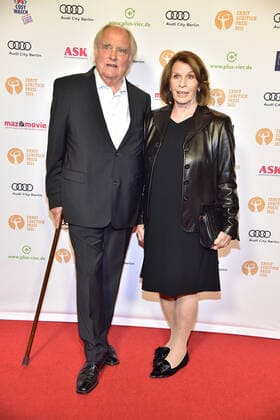 Ernst Lubitsch Preis Verleihung in Berlin ERNST-LUBITSCH-PREIS 2021 Simon Verhoeven Verleihung des ERNST-LUBITSCH-PREIS 2021 in der ASTOR FilmLounge an Simon Verhoeven am 28.09.2021