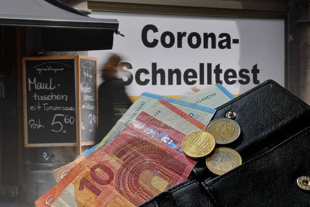 FOTOMONTAGE: Corona-Tests werden kostenpflichtig: So lautet die Entscheidung des Bundesgesundheitsministeriums. Diese Entscheidung betrifft jetzt vor allem Ungeimpfte. Denn ab dem 11. Oktober muessen Buerger*innen ihre Corona-Tests selbst zahlen und haben keinen Anspruch mehr auf kostenlose Corona-Tests. Themenbild Corona Teststation,Corona Schnelltest in der Rathaus Apotheke in Muenchen direkt neben einer Metzgerei,die Maultaschen und Krustensemmeln anbietet. Menschen,Personen,Passanten vor einer Coronateststation,Teststation,Testzentrum,Coronatestzentrum. Schnelltest,ohne Termin,ohne Anmeldung,kostenlos, Antigen-Schnelltest.