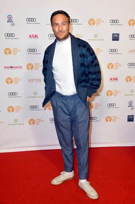 Frederick Lau bei der 63. Verleihung vom Ernst-Lubitsch-Preis 2021 in der Astor Film Lounge. Berlin, 28.09.2021