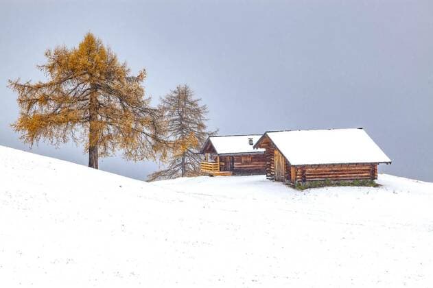  snowy early winter landscape in Alpe di Siusi. Dolomites, Italy - winter holidays destination, 12.10.2020, Copyright: xmelisx Panthermedia26203502