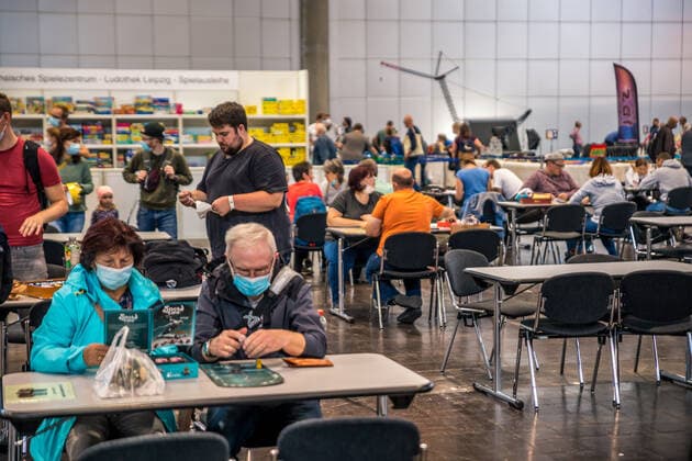 Neustart in Leipzig, Als erste Messe seit Anfang 2020 findet auf dem Leipziger Messegelände die Messe Modell Hobby Spiel statt. Unter strengen Corona Hygiene Auflagen nach dem 3G Modell dürfen die Menschen das Messegelände betreten.