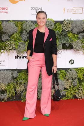 Sonja Gerhardt bei der Ankunft zur Verleihung Deutscher Filmpreis am 1.09.2021 in Berlin Deutscher Filmpreis 2021 in Berlin - Ankunft Roter Teppich