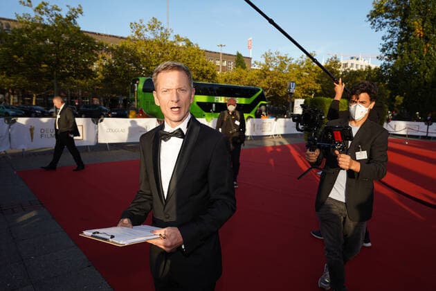 01.10.2021, Berlin, Deutschland, GER, Verleihung Deutscher Filmpreis Lola.Palais am Funkturm.Michael Kessler bei der Ankunft.