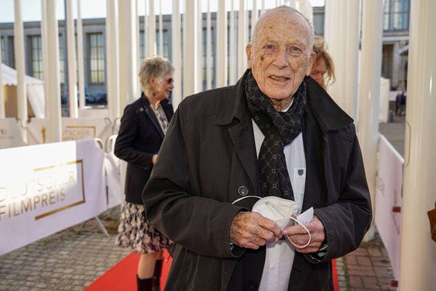 01.10.2021, Berlin, Deutschland, GER, Verleihung Deutscher Filmpreis Lola.Palais am Funkturm.Wolfgang Kohlhaase bei der Ankunft.