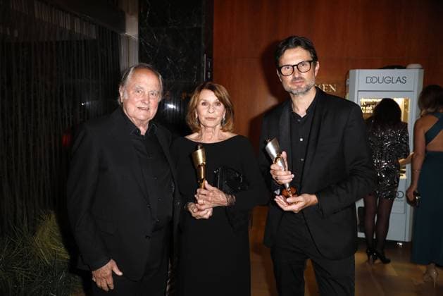 Michael Verhoeven, Senta Berger und Simon Verhoeven bei der Deutscher Filmpreis Lola Aftershow Party am 1.09.2021 in Berlin Deutscher Filmpreis 2021 in Berlin - Lola Aftershow Party