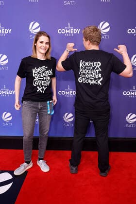 Hazel Brugger und ihr Ehemann Thomas Spitzer bei der Verleihung von Der Deutsche Comedypreis 2021 am 1.10.2021 in Köln Deutscher Comedypreis 2021 in Köln