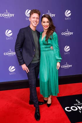 Valentin Lusin und Renata Lusin bei der Verleihung von Der Deutsche Comedypreis 2021 am 1.10.2021 in Köln Deutscher Comedypreis 2021 in Köln