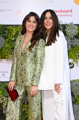 Natalia Avelon und Simone Thomalla bei der 71. Verleihung des Deutschen Filmpreises 2021 im Palais am Funkturm in der Messe Berlin. Berlin, 01.10.2021