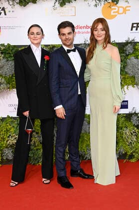 Lea van Acken, Lucas Reiber und Maria Ehrich bei der 71. Verleihung des Deutschen Filmpreises 2021 im Palais am Funkturm in der Messe Berlin. Berlin, 01.10.2021