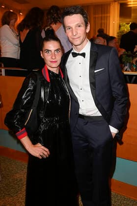 Sabin Tambrea und Gast bei der Aftershow Party nach der 71. Verleihung des Deutschen Filmpreises 2021 im Palais am Funkturm in der Messe Berlin. Berlin, 01.10.2021