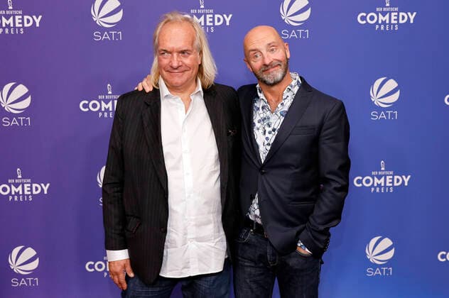 Jens Lindschau und Jon Flemming Olsen bei der Verleihung des 25. Deutschen Comedypreises 2021 in Brainpool TV Studio. Köln, 01.10.2021