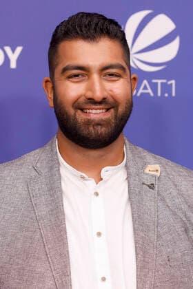 Faisal Kawusi bei der Verleihung des 25. Deutschen Comedypreises 2021 in Brainpool TV Studio. Köln, 01.10.2021