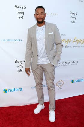 LOS ANGELES - OCT 3: Derrex Brady at the George Lopez Foundation 14th Celebrity Golf Classic Pre-Party at the Baltaire Restaurant on October 3, 2021 in Brentwood, CA  Copyright: xHutchinsxPhotox xIPAx x 2021xKathyxHutchinsx xHutchinsx