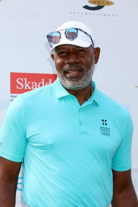 October 4, 2021, Toluca Lake, CA, USA: LOS ANGELES - OCT 4: Dennis Haysbert at the George Lopez Foundation 14th Celebrity Golf Classic at the Lakeside Golf Course on October 4, 2021 in Toluca Lake, CA Toluca Lake USA - ZUMAb170 20211004_zap_b170_024 Copyright: xKayxBlakex