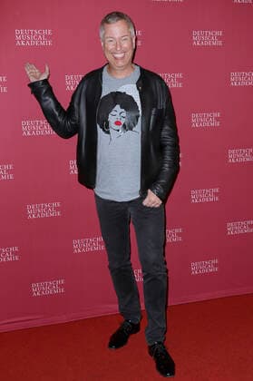 Thomas Hermanns bei der Verleihung des Deutschen Musical Theater Preises 2020 21 in Schmidts Tivoli. Hamburg, 04.10.2021