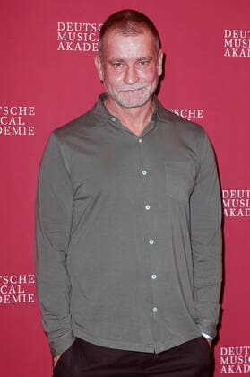 Ulf Leo Sommer bei der Verleihung des Deutschen Musical Theater Preises 2020 21 in Schmidts Tivoli. Hamburg, 04.10.2021