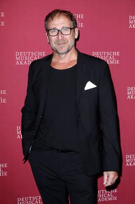 Frank Ramond bei der Verleihung des Deutschen Musical Theater Preises 2020 21 in Schmidts Tivoli. Hamburg, 04.10.2021