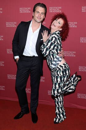 Alexander Klaws und Lucy Diakovska bei der Verleihung des Deutschen Musical Theater Preises 2020 21 in Schmidts Tivoli. Hamburg, 04.10.2021