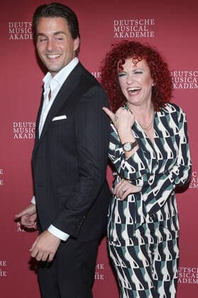 Alexander Klaws und Lucy Diakovska bei der Verleihung des Deutschen Musical Theater Preises 2020 21 in Schmidts Tivoli. Hamburg, 04.10.2021
