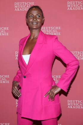 Waris Dirie bei der Verleihung des Deutschen Musical Theater Preises 2020 21 in Schmidts Tivoli. Hamburg, 04.10.2021