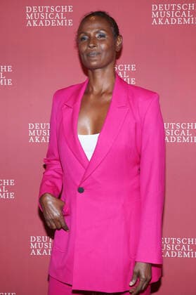 Waris Dirie bei der Verleihung des Deutschen Musical Theater Preises 2020 21 in Schmidts Tivoli. Hamburg, 04.10.2021
