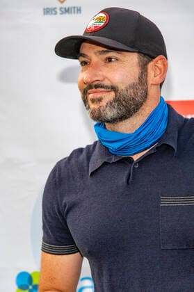 Tom Ellis beim 14. George Lopez Celebrity Golf Classic Turnier im Lakeside Country Club. Toluca Lake, 04.10.2021