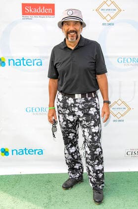 Steven Michael Quezada beim 14. George Lopez Celebrity Golf Classic Turnier im Lakeside Country Club. Toluca Lake, 04.10.2021