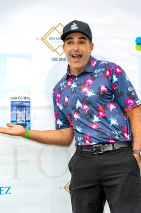 Galen Gering beim 14. George Lopez Celebrity Golf Classic Turnier im Lakeside Country Club. Toluca Lake, 04.10.2021