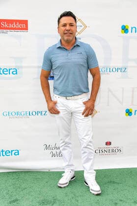 Oscar De La Hoya beim 14. George Lopez Celebrity Golf Classic Turnier im Lakeside Country Club. Toluca Lake, 04.10.2021