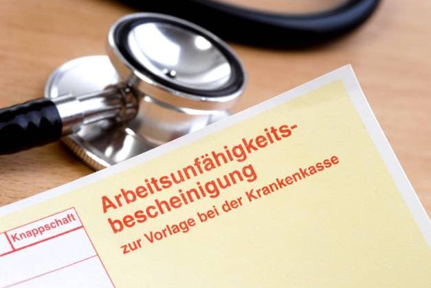 Arbeitsunfaehigkeitsbescheinigung incapacity certificate BLWS653257 *** Incapacity certificate BLWS653257 Copyright: xblickwinkel McPHOTO B.xLeitnerx