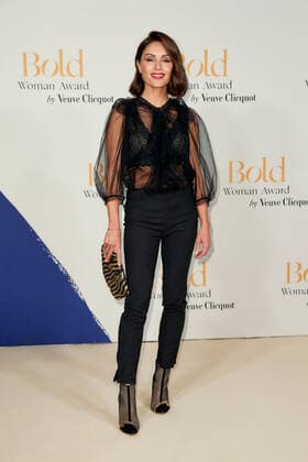 Bold Woman Award 2021 Nazan Eckes auf dem roten Teppich bei der Verleihung des Bold Woman Awards von Veuve Clicquot in der Französischen Botschaft in Berlin. Copyright: xEventpressxGolejewskix