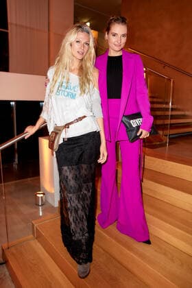 Bold Woman Award 2021 Mia Florentine Weiss und Marie von den Benken beim Empfang nach der Verleihung des Bold Woman Awards von Veuve Clicquot in der Französischen Botschaft in Berlin. Copyright: xEventpressxGolejewskix