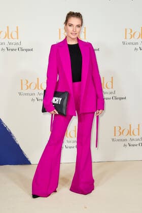 Bold Woman Award 2021 Marie von den Benken auf dem roten Teppich bei der Verleihung des Bold Woman Awards von Veuve Clicquot in der Französischen Botschaft in Berlin. Copyright: xEventpressxGolejewskix