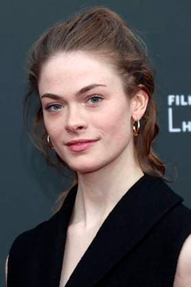 Pauline Renevier bei der Premiere des ARD-Fernsehfilms Das Weiße Haus am Rhein auf dem 29. Filmfest Hamburg 2021 im Cinemaxx Dammtor. Hamburg, 06.10.2021