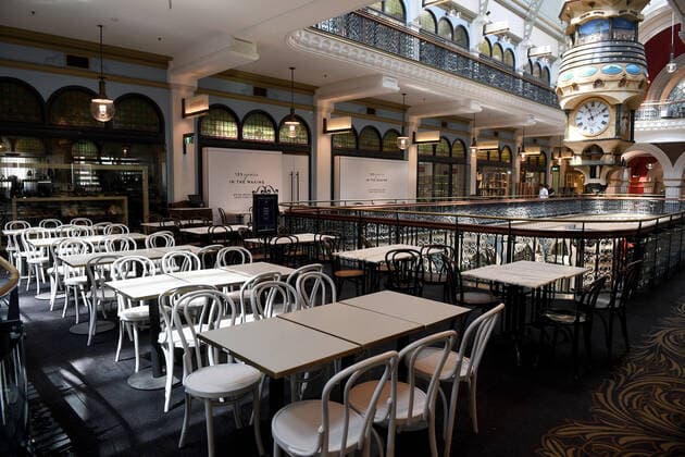 NSW CORONAVIRUS COVID19, Empty cafe seating areas are seen at the QVB in Sydney, Saturday, October 9, 2021. NSW is set to surpass another COVID-19 vaccination milestone, all but guaranteeing the state becomes one of the most vaccinated jurisdictions on the planet. ( NO ARCHIVING, EDITORIAL USE ONLY, NO USE IN BOOKS WITHOUT CONSENT SYDNEY NSW AUSTRALIA  Copyright: xDANxHIMBRECHTSx 20211009001584351024