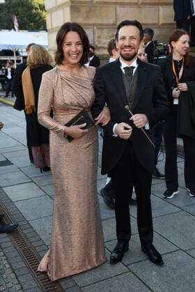 Desiree Nosbusch, Cornelius Meister beim Opus Klassik 2021 im Konzerthaus am Gendarmenmarkt in Berlin am 10.10.2021