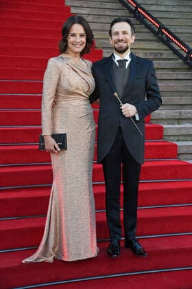 Desiree Nosbusch, Cornelius Meister beim Opus Klassik 2021 im Konzerthaus am Gendarmenmarkt in Berlin am 10.10.2021