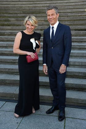 Sabine Heinrich, Frank Briegmann (CEO Universal Music Group) beim Opus Klassik 2021 im Konzerthaus am Gendarmenmarkt in Berlin am 10.10.2021