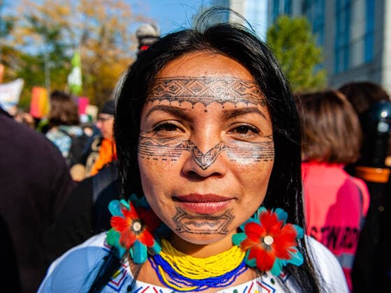 Climate Activists Demonstrate In Brussels, Belgium An Indigenous woman with tribal tattoos in her face is posing to the camera before the demonstration Back to Climate started in Brussels, on October 10th, 2021. Brussels Brussels Belgium arroyofernandez-backtoth211010_np5QB  Copyright: xRomyxArroyoxFernandezx