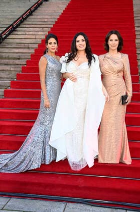 Fatma Said, Sonya Yoncheva und Desiree Nosbusch bei der Verleihung des Opus Klassik 2021 im Konzerthaus am Gendarmenmarkt. Berlin, 10.10.2021