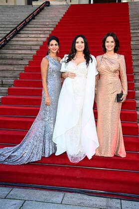 Fatma Said, Sonya Yoncheva und Desiree Nosbusch bei der Verleihung des Opus Klassik 2021 im Konzerthaus am Gendarmenmarkt. Berlin, 10.10.2021