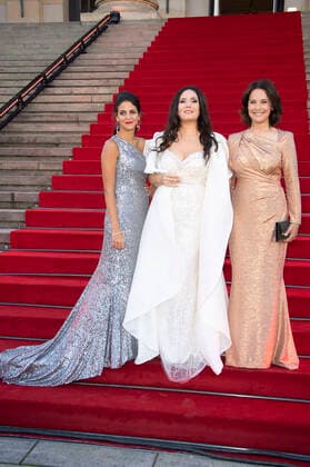 Fatma Said, Sonya Yoncheva und Desiree Nosbusch bei der Verleihung des Opus Klassik 2021 im Konzerthaus am Gendarmenmarkt. Berlin, 10.10.2021